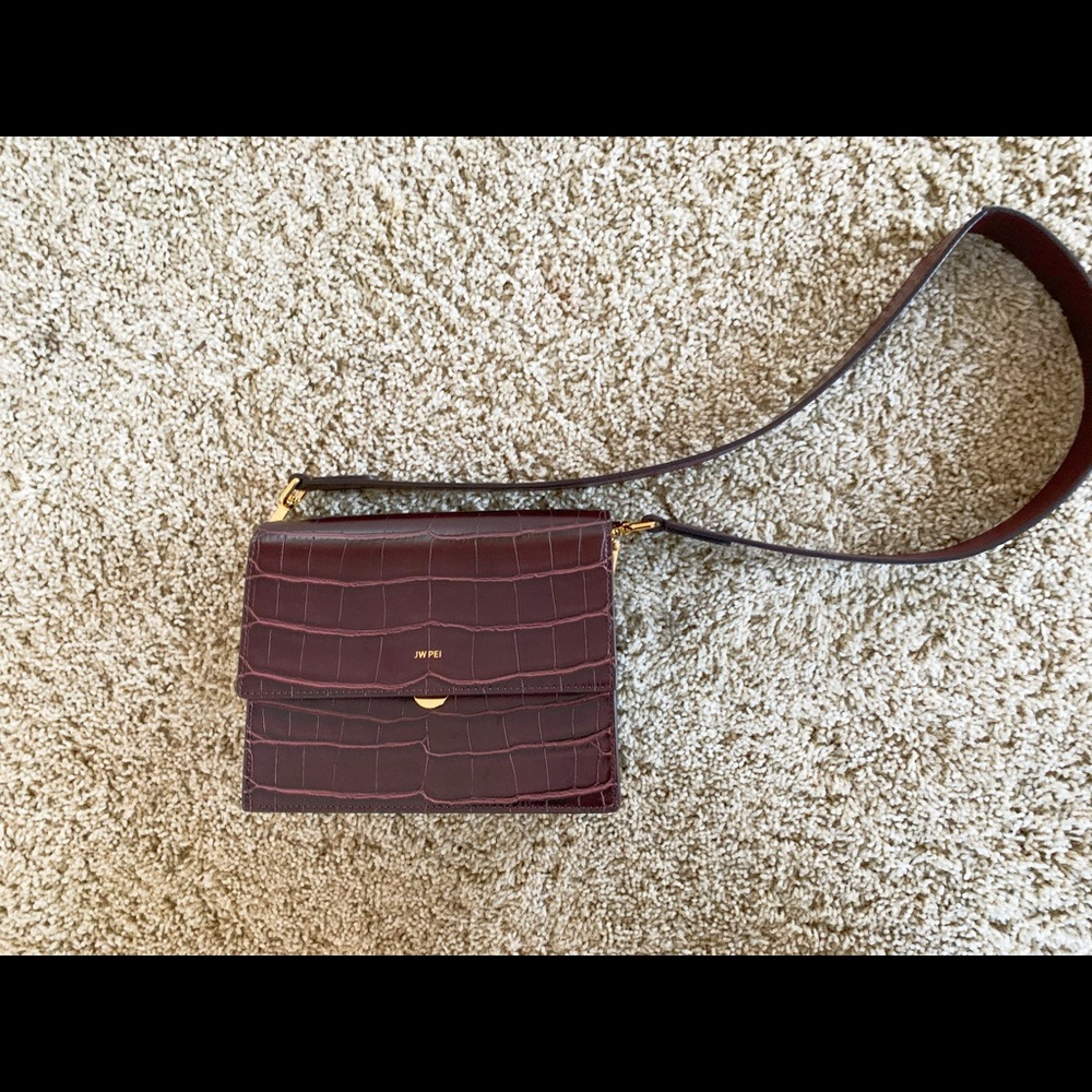 NWT- super cute retro crossbody bag
